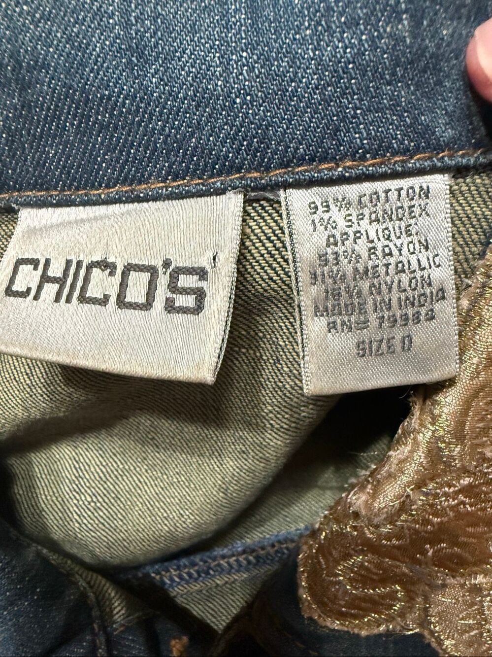 Chico's blue denim jacket intricate metallic gold/cream abstract appliqué / sequ - Picture 3 of 6